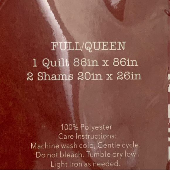 Christmas Quilt Set Holiday Full/Queen Bedding 3 Piece Winter Christmas Town - Picture 7 of 10